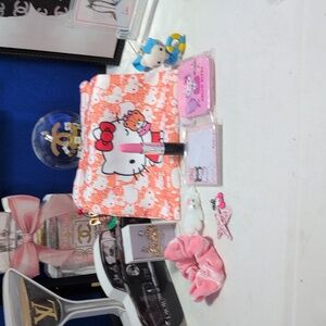 Hello Kitty Pouch #1